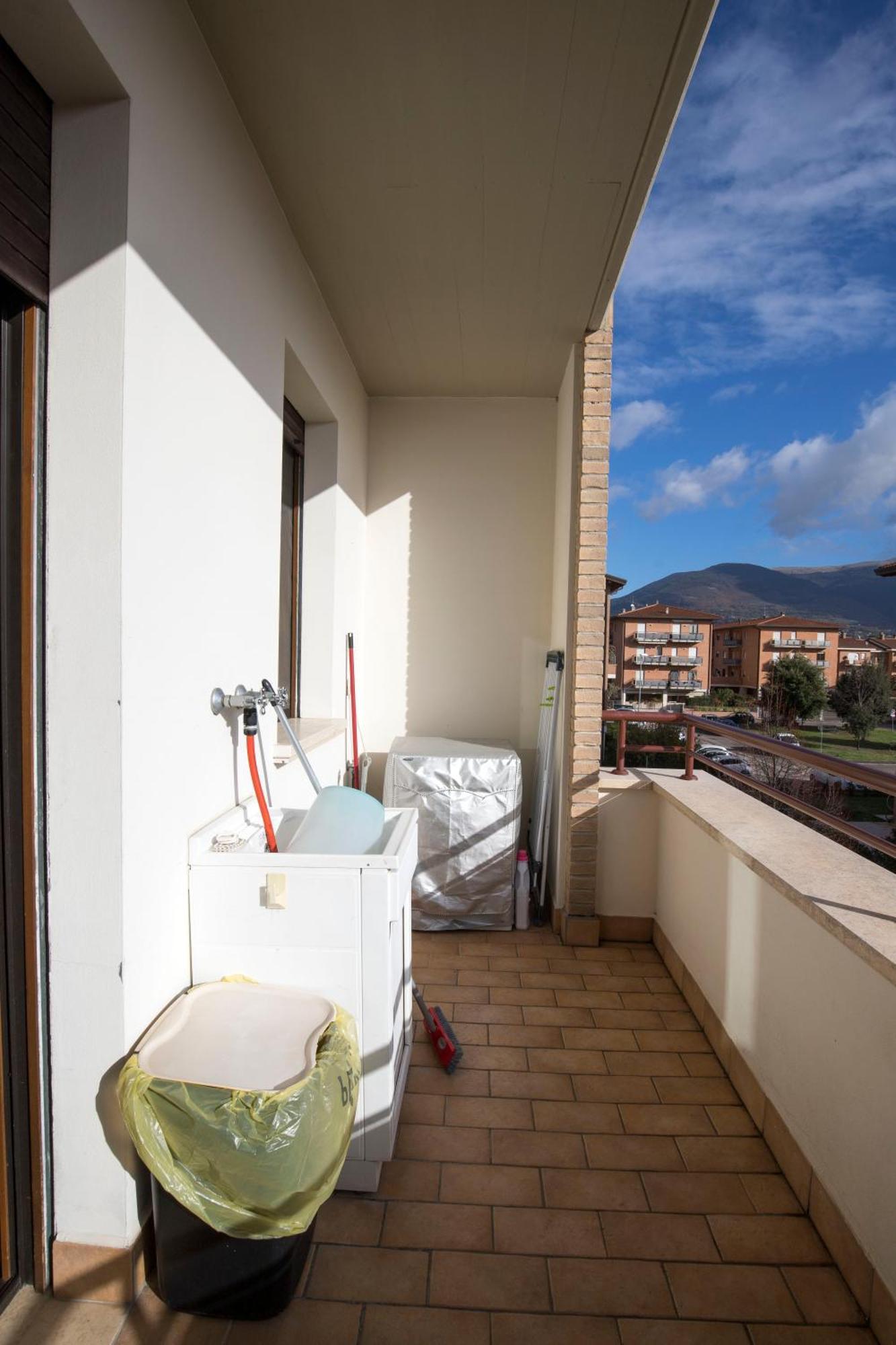 Appartamento Sergio Luxury Centro Parking Free Santa Maria Degli Angeli  Exterior photo